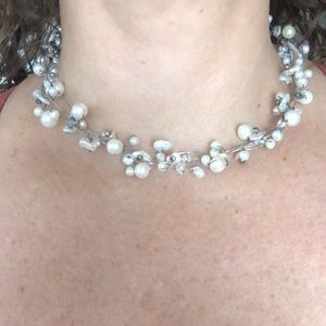 Pearl choker